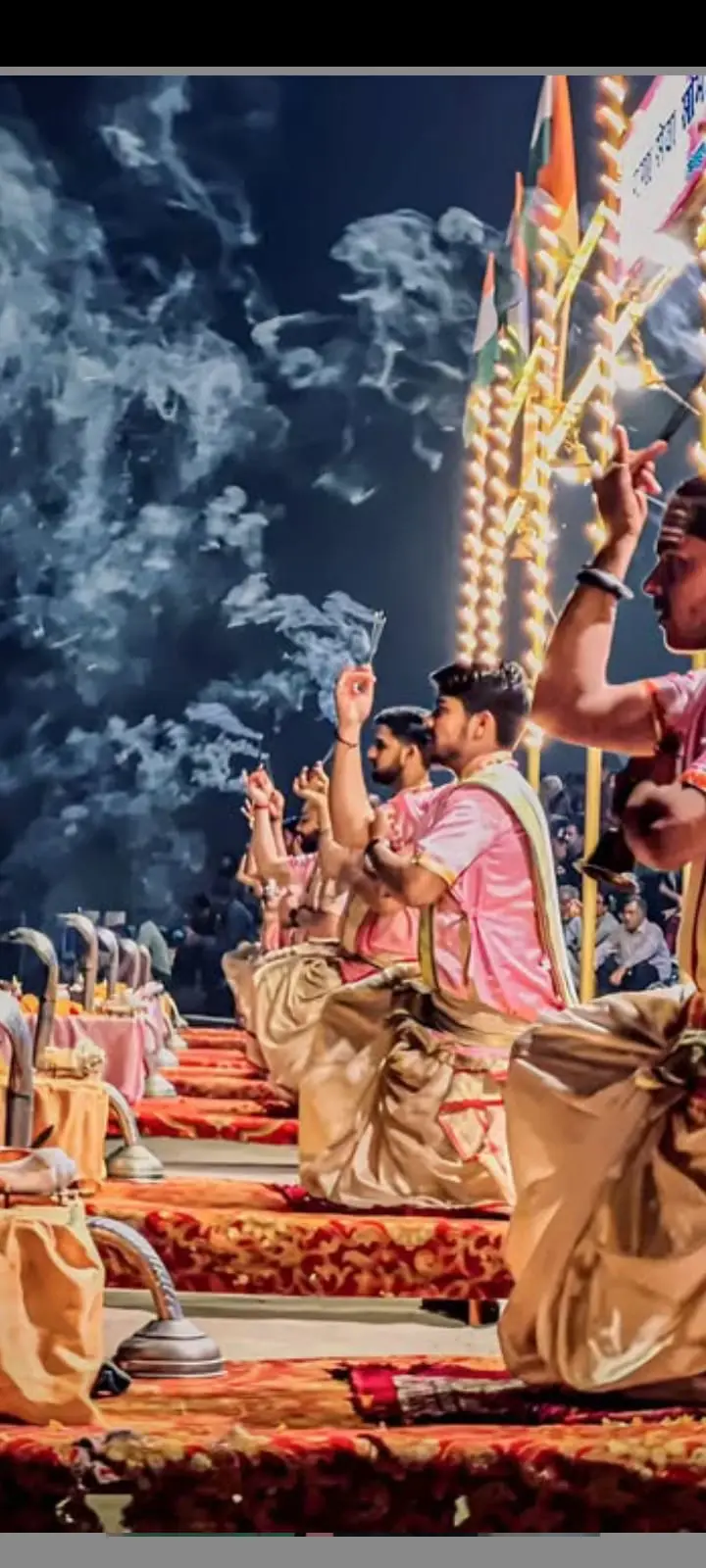 Ganga Aarti Pandit Banaras - Pandit ji performing authentic Ganga Aarti ceremony at Banaras ghat